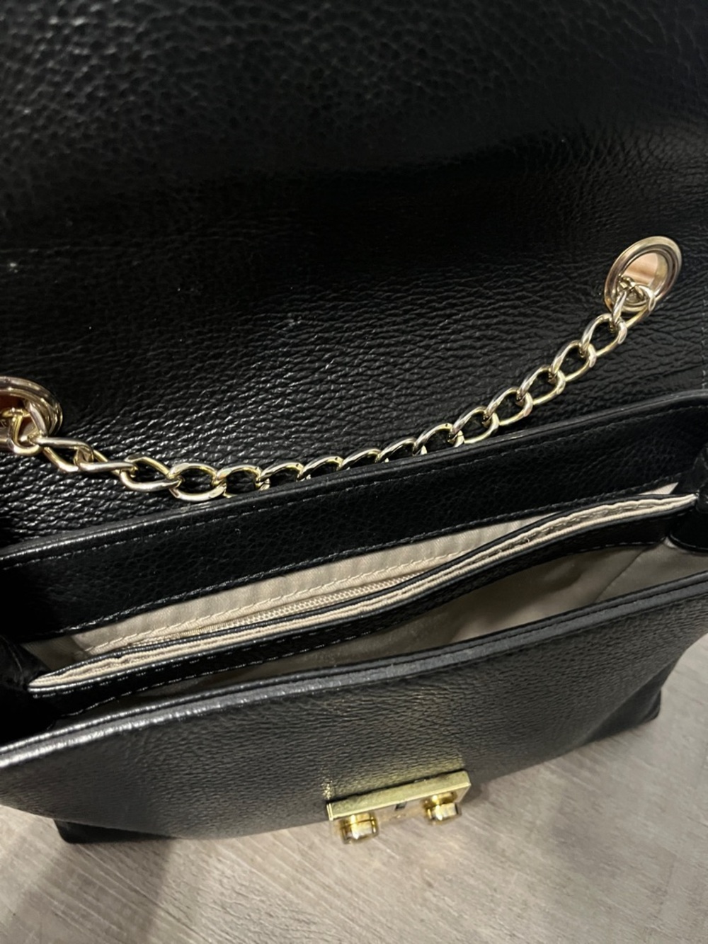 Valentino Black Pebbled Leather Chain Crossbody with Gold Hardware - Picture 5 of 5